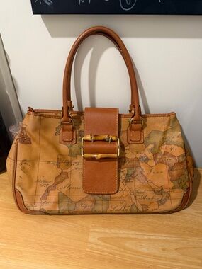 Alviero Martini Geo Classic Map Print Shoulder Bag – Vintage Italy